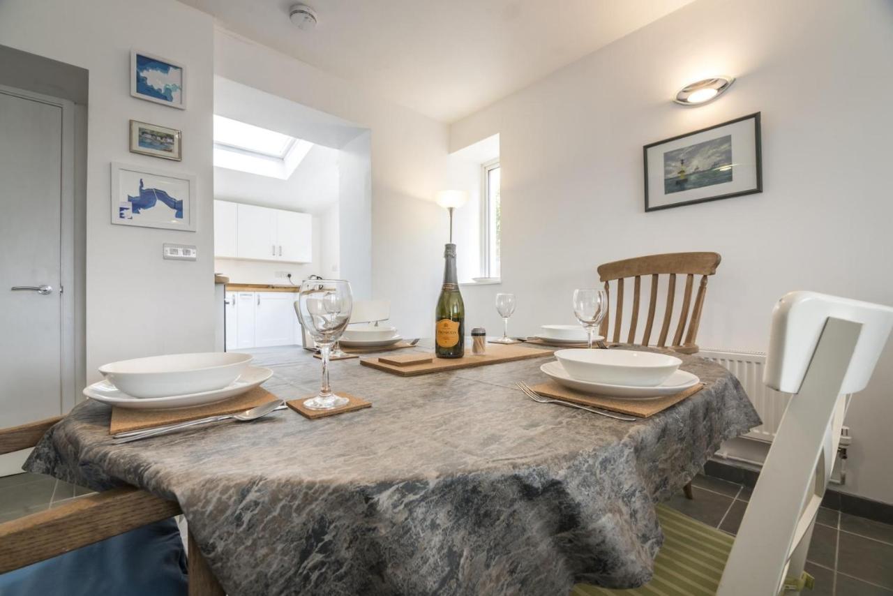 Fair View - 2 Bedroom Cottage - Burton 伯顿 外观 照片